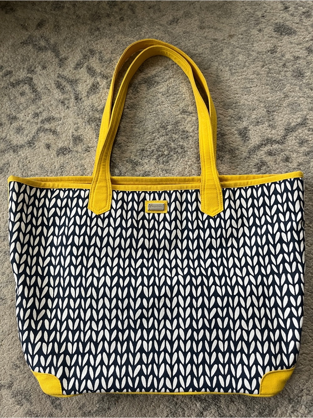 Ame & Lulu Beach Tote Navy and Yellow Zippered Tote Bag